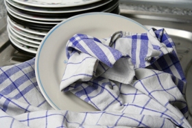 Kitchen-towel-and-dishes